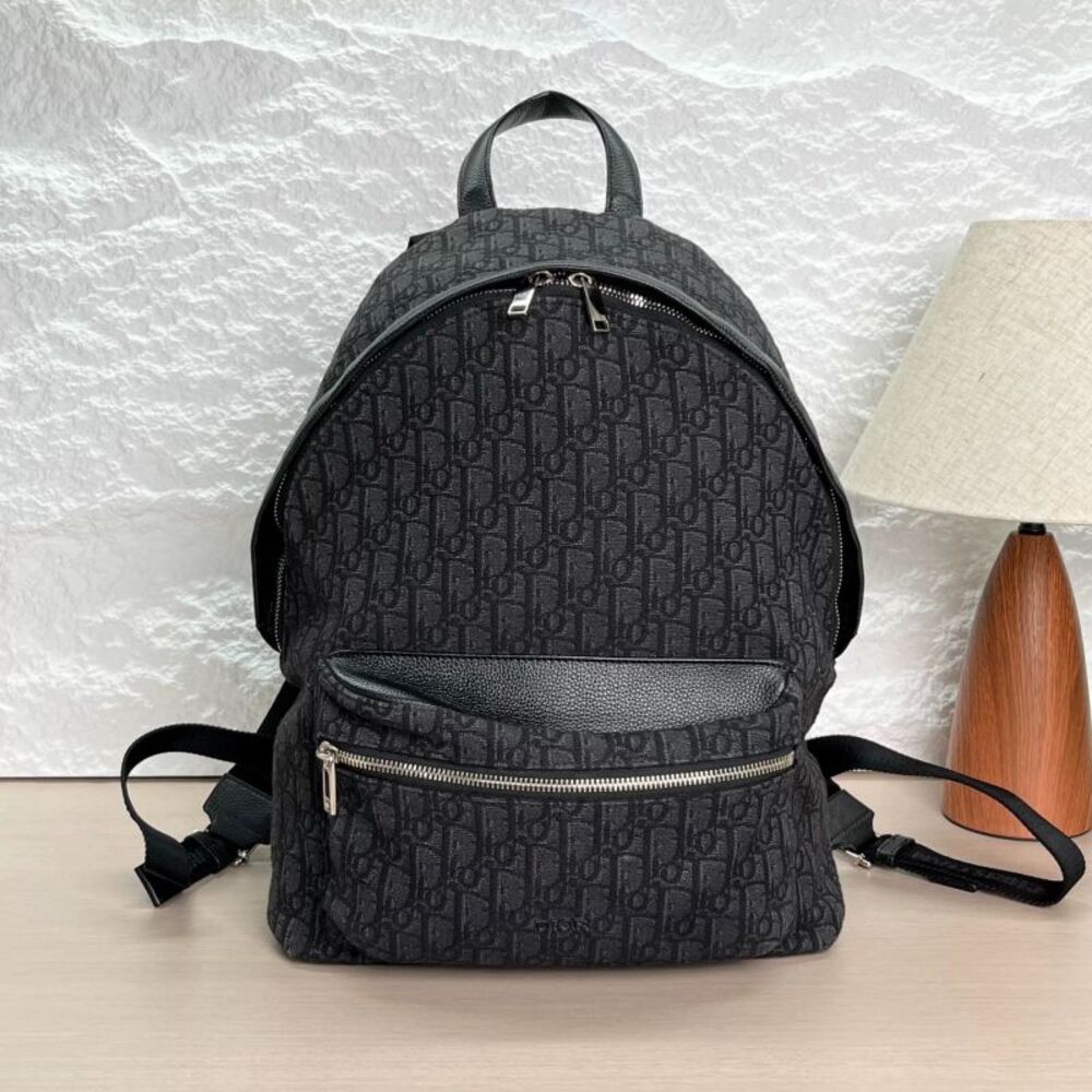 Dior Women Pre-Loved Bag Very Good Condition